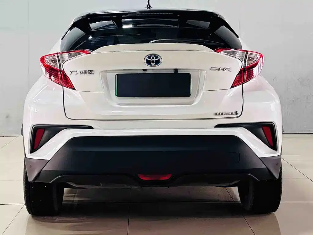 Toyota C-HR EV 2021 — фото 7