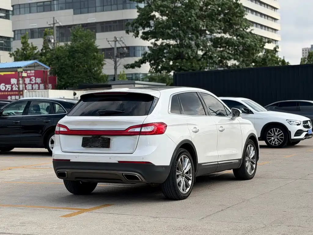 Lincoln MKX 2016 — фото 13