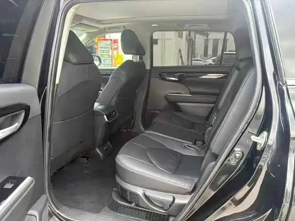 Toyota Highlander 2023
