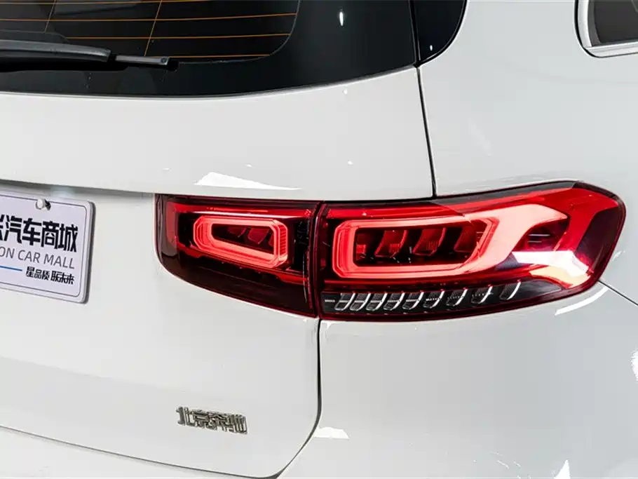Mercedes-Benz GLB 2023 — фото 8