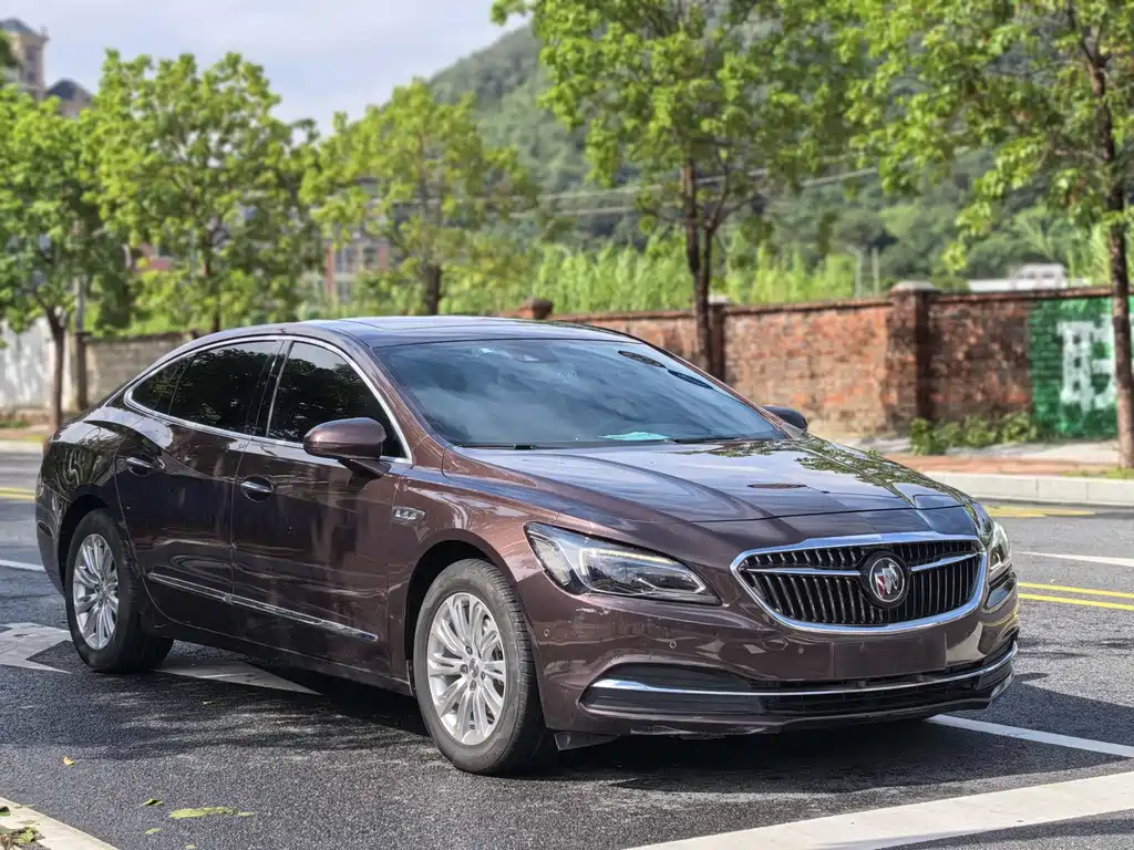 Buick LaCrosse 2018 — фото 3
