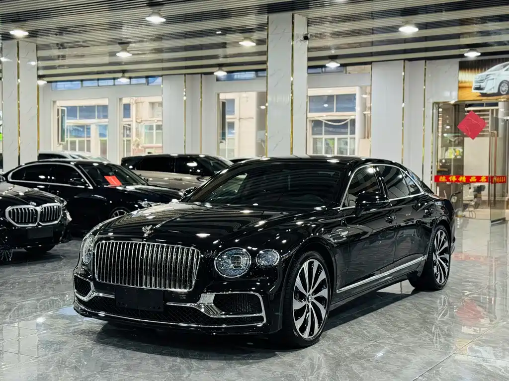 Bentley Flying Spur 2025 — фото 1