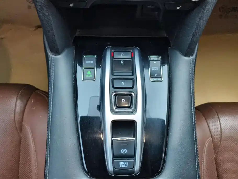 Honda UR-V 2018 — фото 16