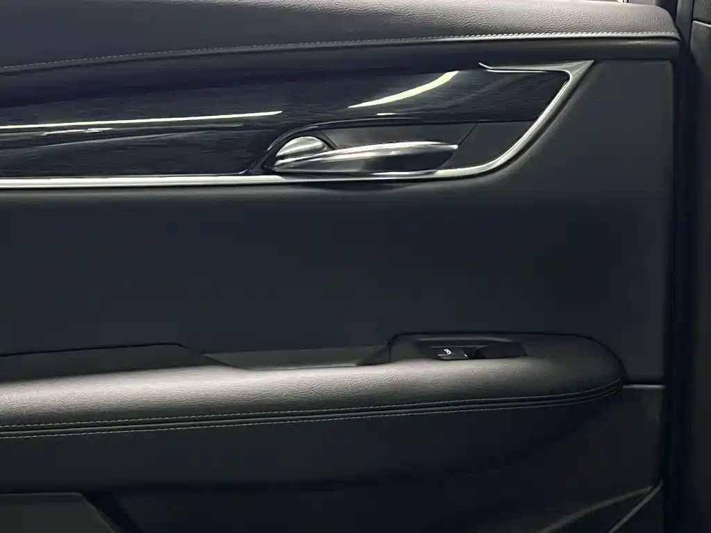 Cadillac XT5 2022 — фото 43