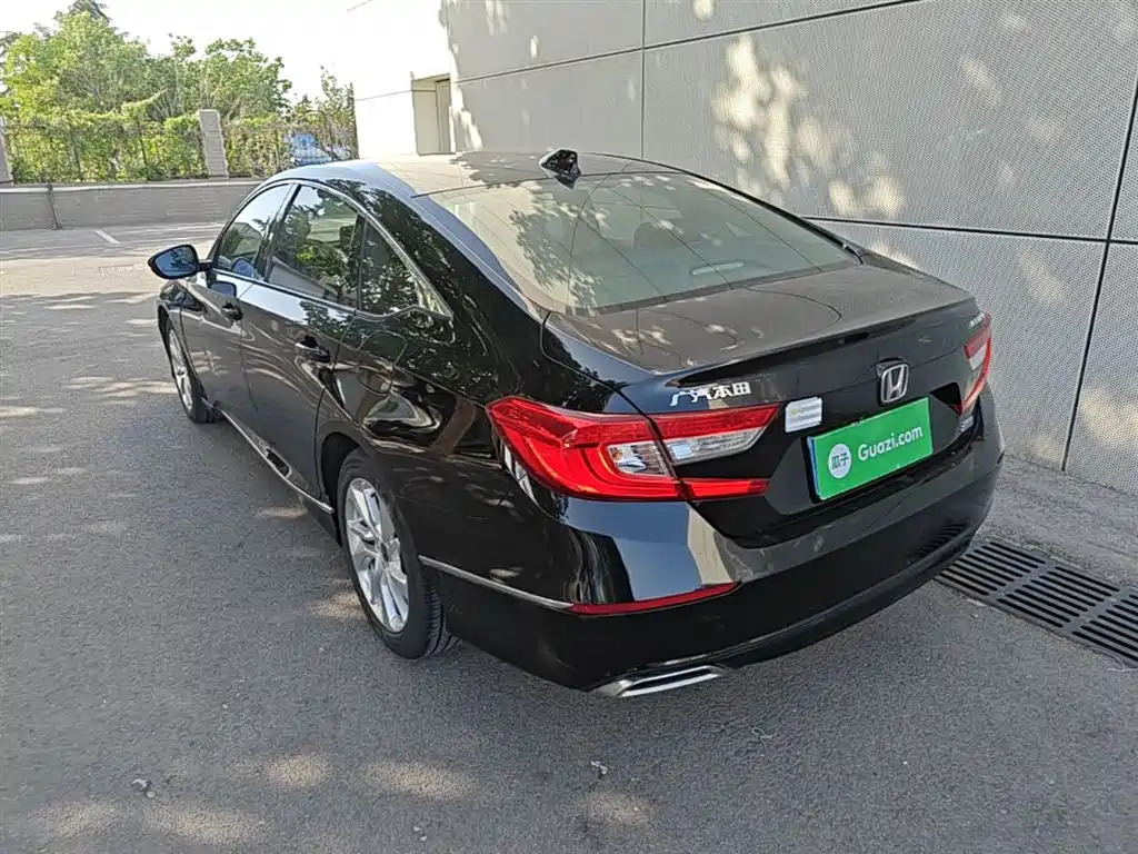 Honda Accord 2018 — фото 5