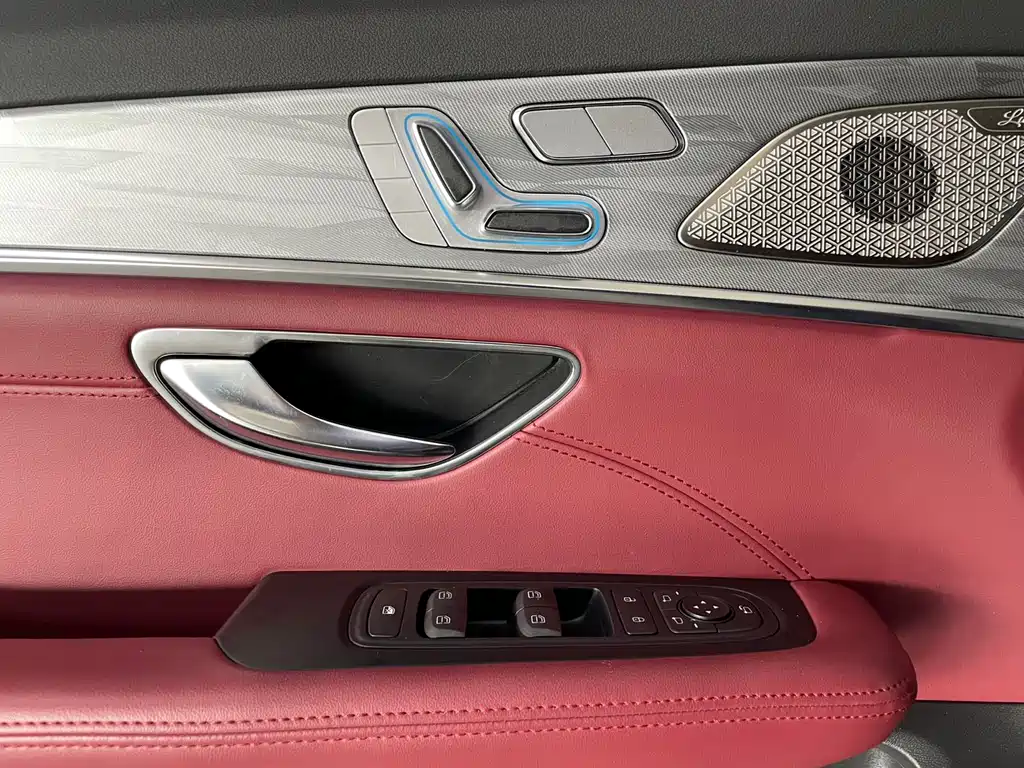 Jetour X70 PLUS 2023 — фото 20