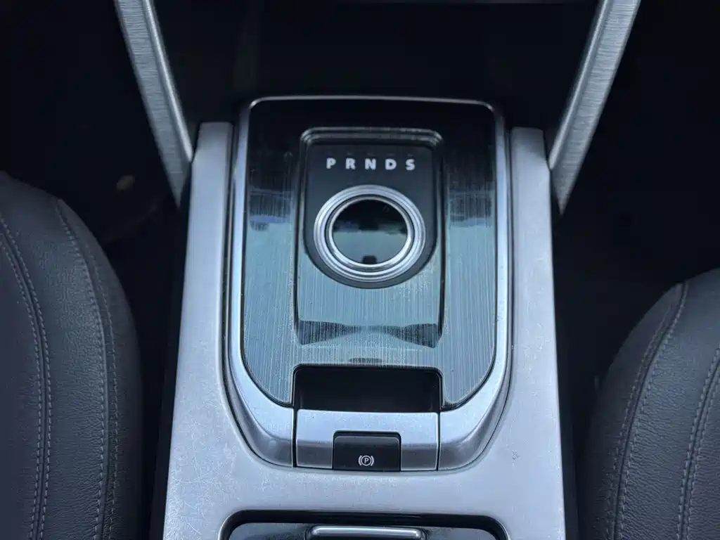 Land Rover Discovery Sport 2016 — фото 27
