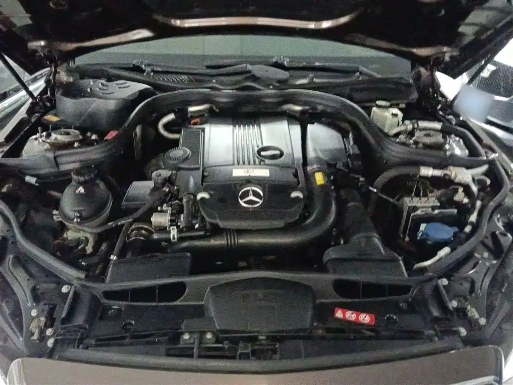Mercedes-Benz E-Class 2014 — фото 20
