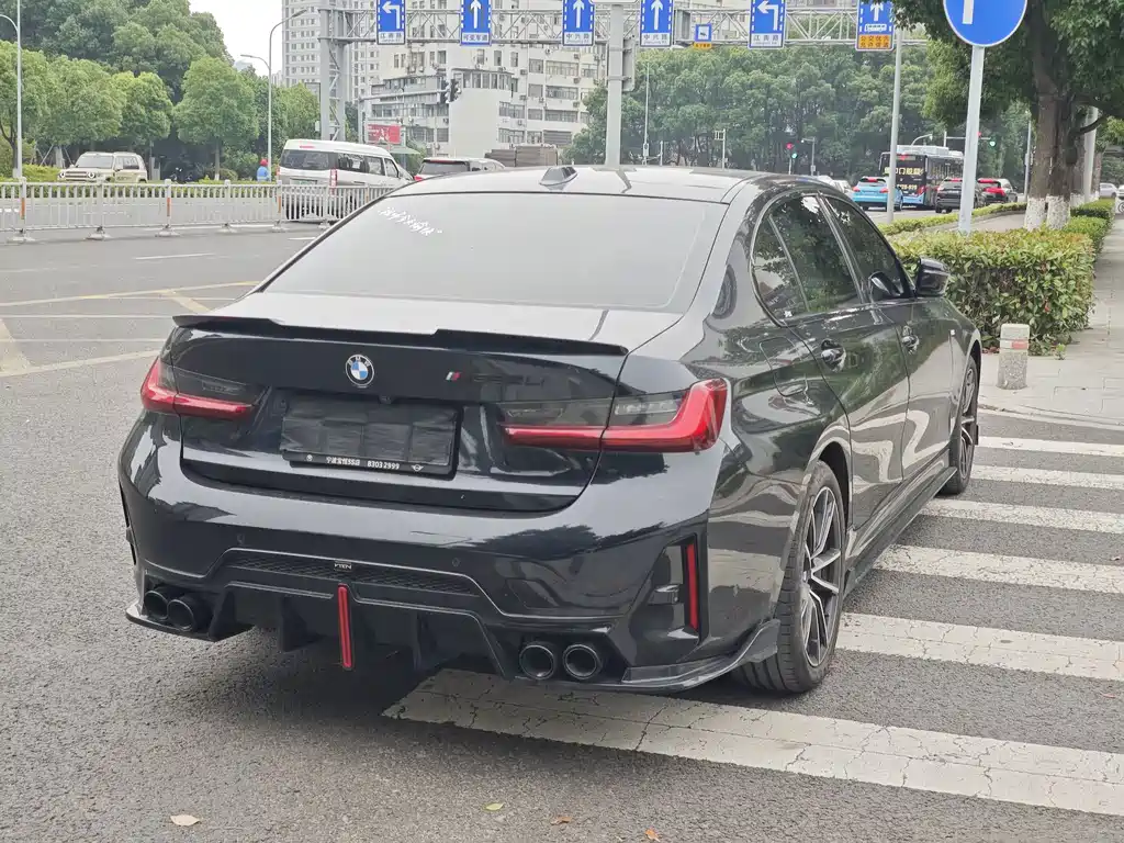BMW 3 Series 2025 — фото 14