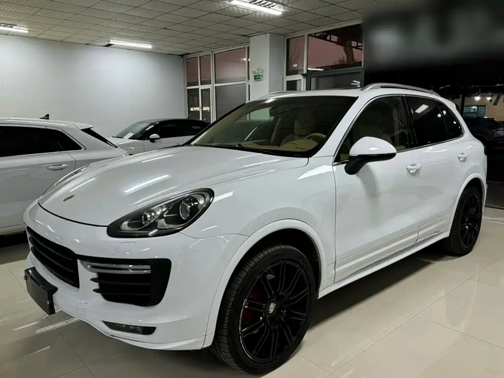 Porsche Cayenne 2015 — фото 2