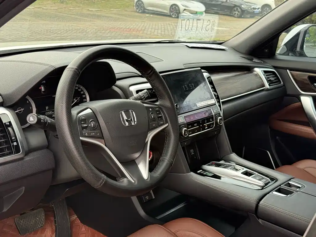 Honda UR-V 2018 — фото 5