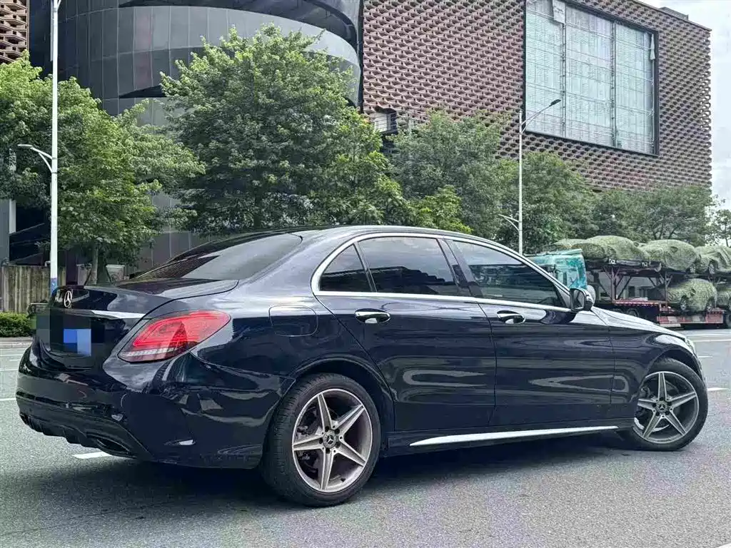 Mercedes-Benz C-Class 2019