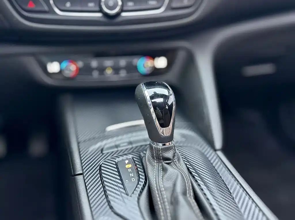 Buick Regal 2019 — фото 10