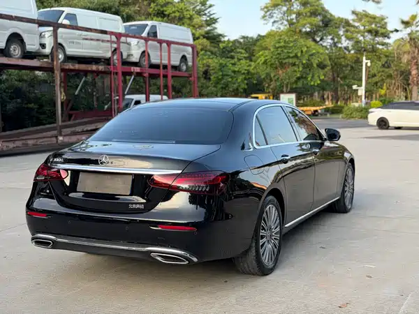Mercedes-Benz E-Class 2021