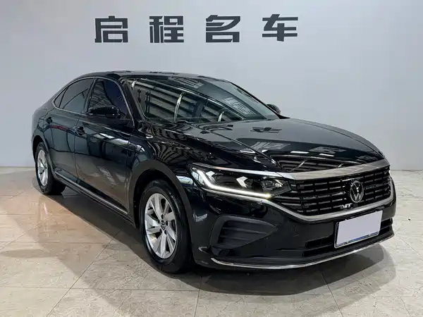 Volkswagen Passat 2023