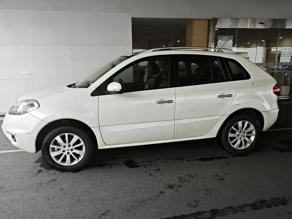 Renault Koleos 2015 — фото 11