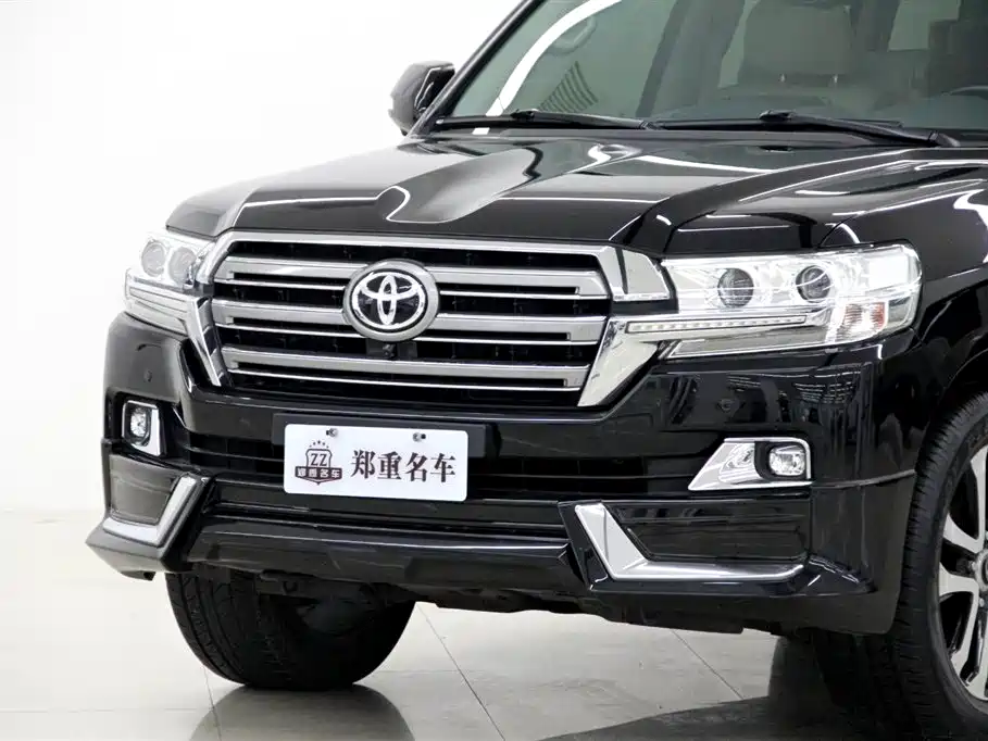 Toyota Land Cruiser 2020 — фото 27