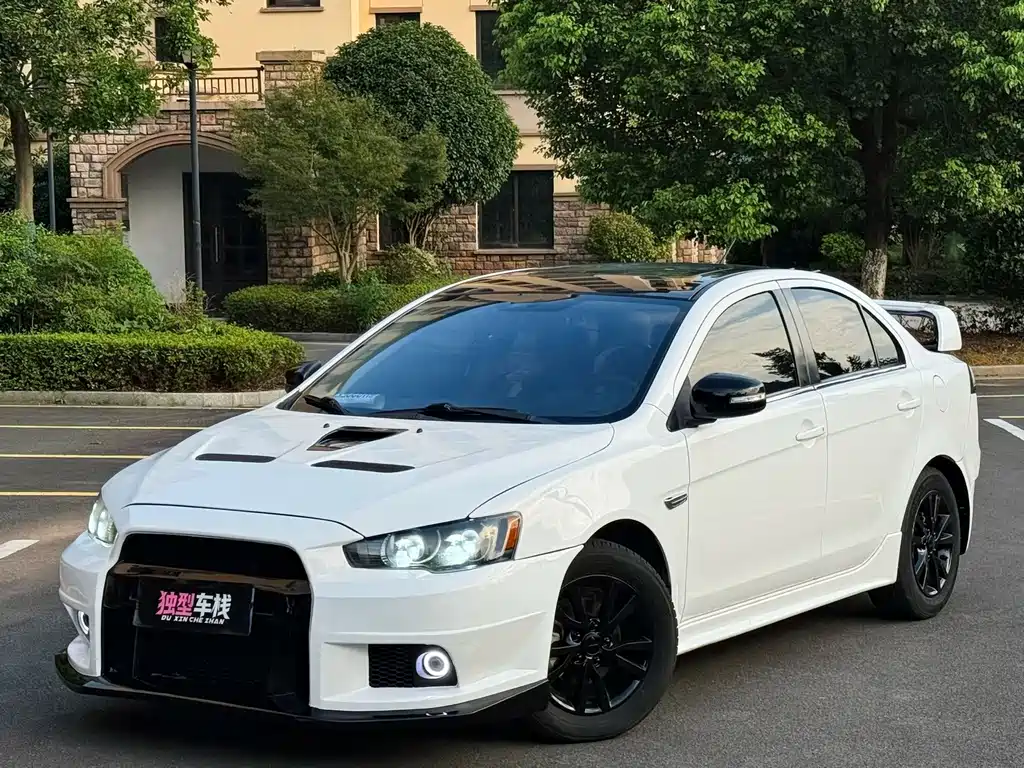 Mitsubishi Lancer EX 2017 — фото 1