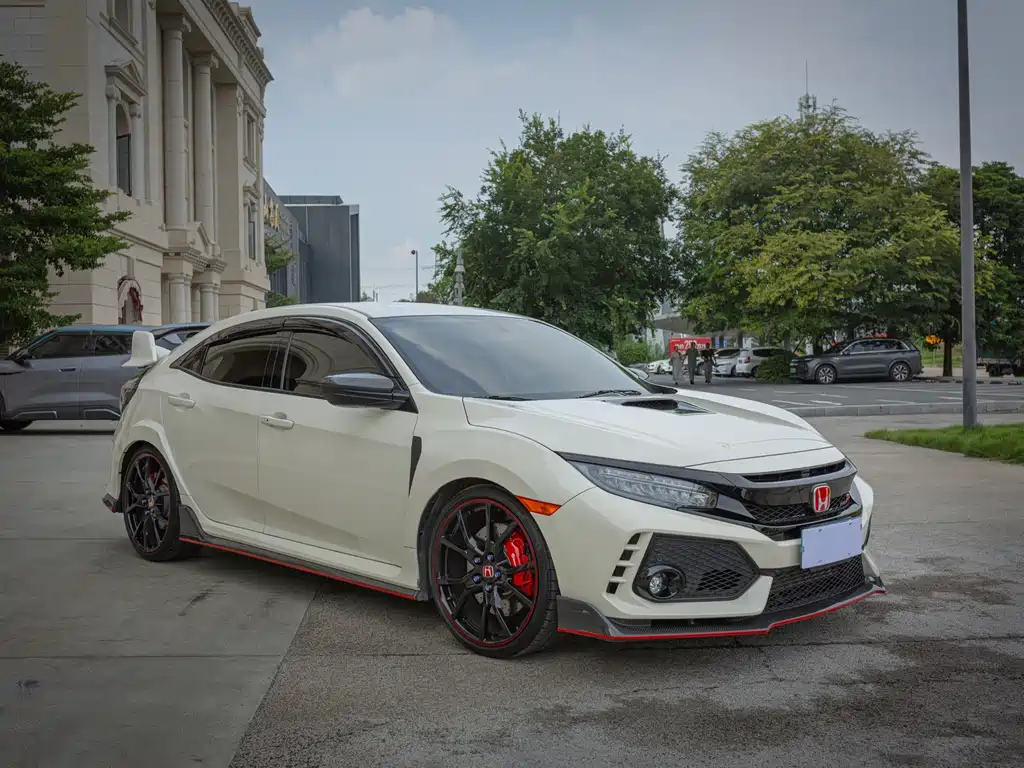 Honda Civic 2017 — фото 1