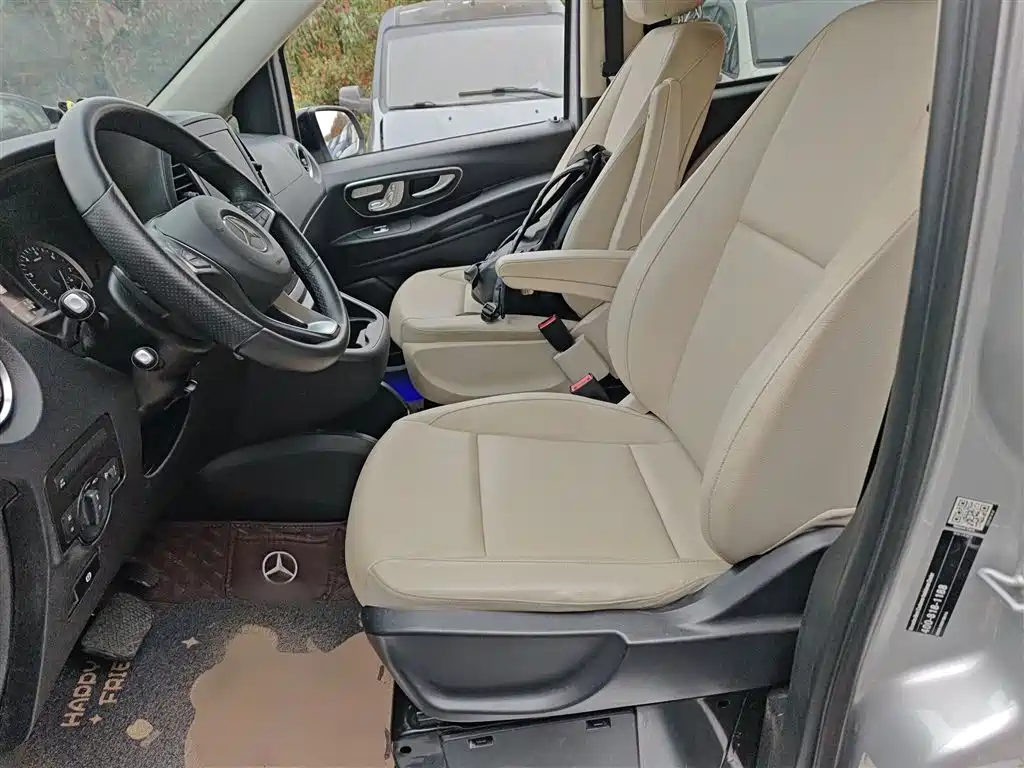 Mercedes-Benz Vito 2022 — фото 15