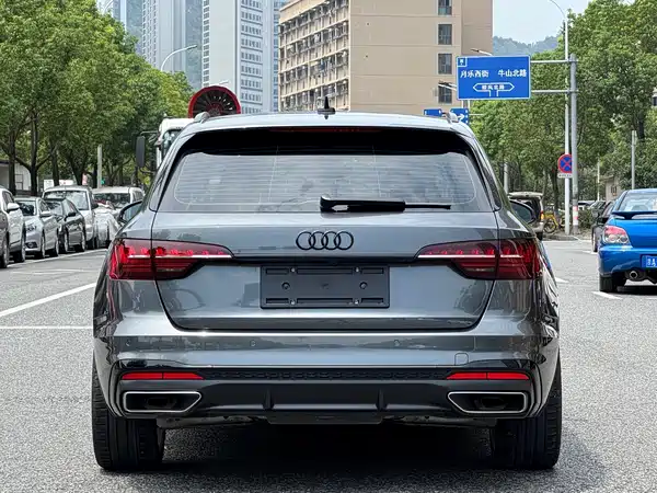 Audi A4 2024