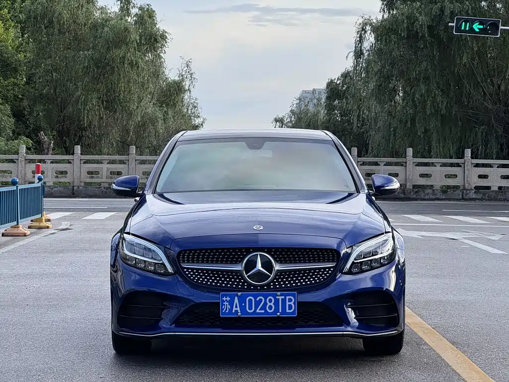 Mercedes-Benz C-Class 2020