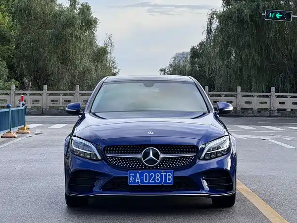 Mercedes-Benz C-Class 2020