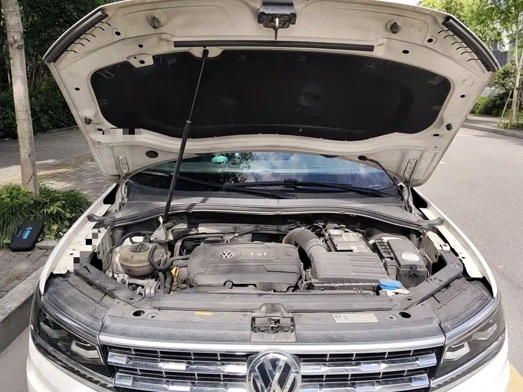 Volkswagen Tiguan L 2017 — фото 11
