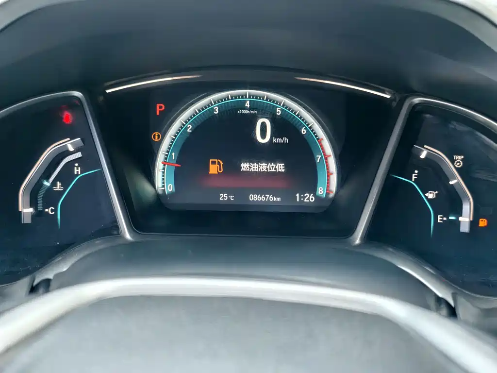 Honda Civic 2017 — фото 15