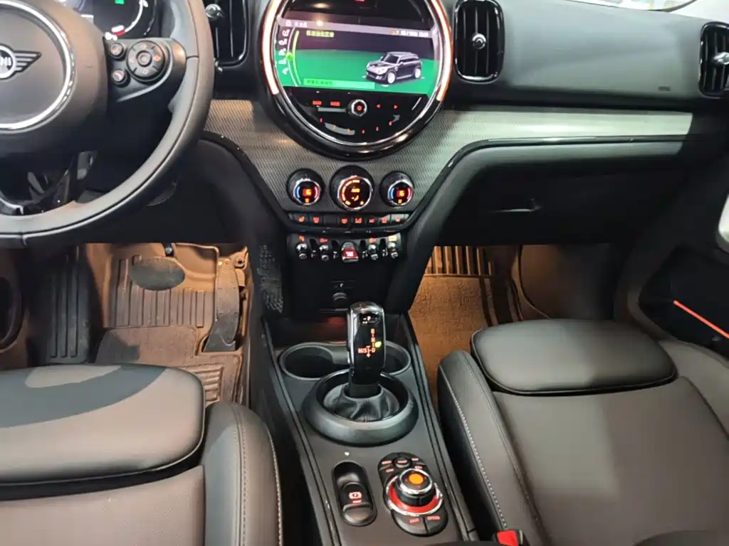 MINI Countryman 2021 — фото 14