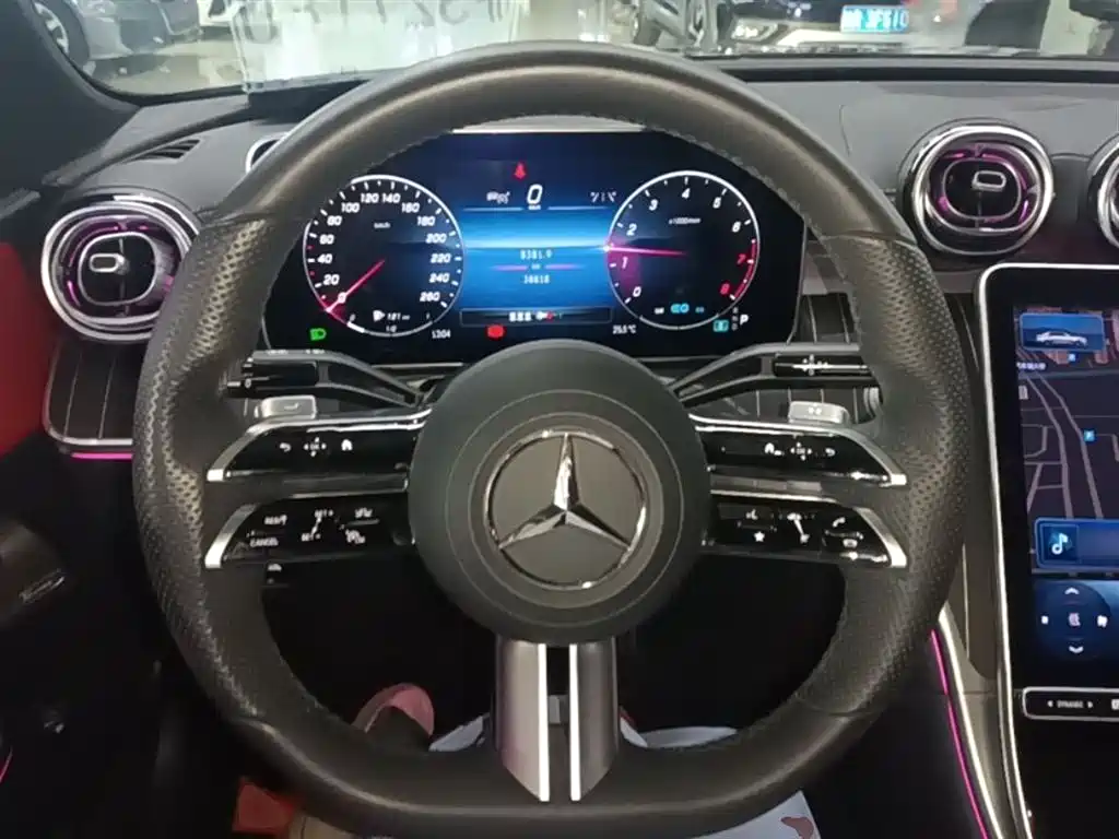 Mercedes-Benz C-Class 2023 — фото 11