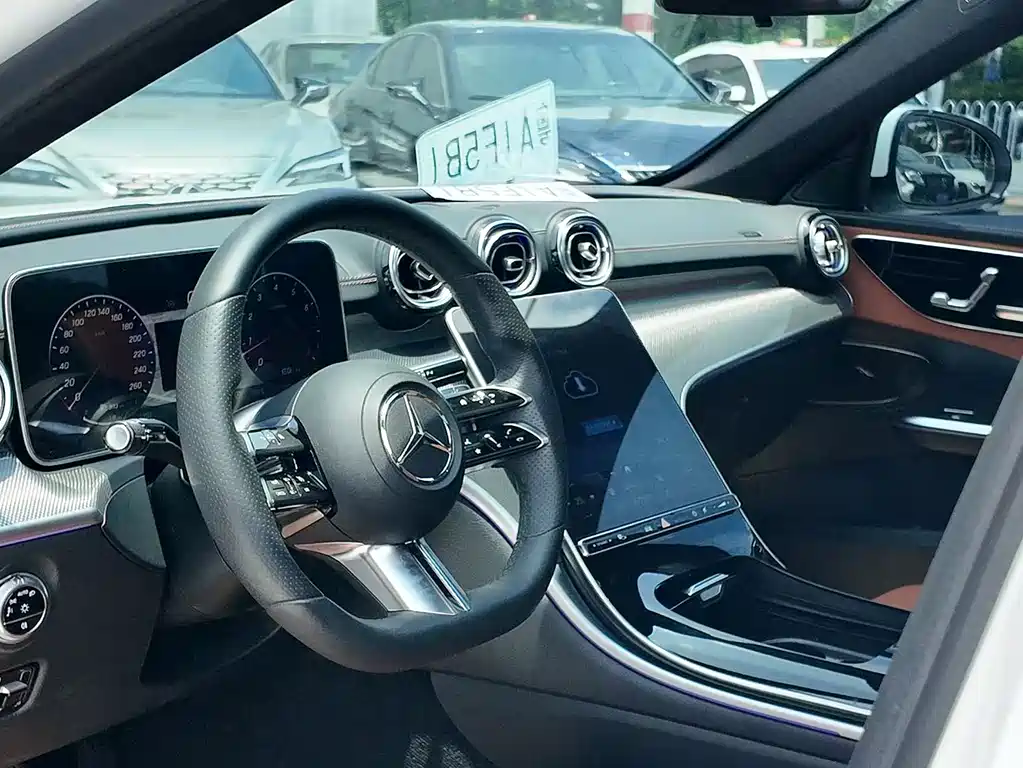 Mercedes-Benz C-Class 2022