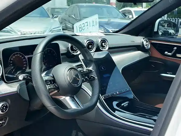 Mercedes-Benz C-Class 2022