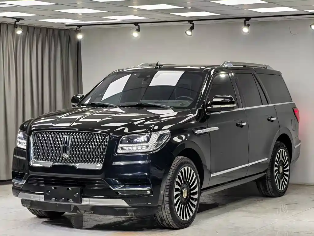 Lincoln Navigator 2019 — фото 2