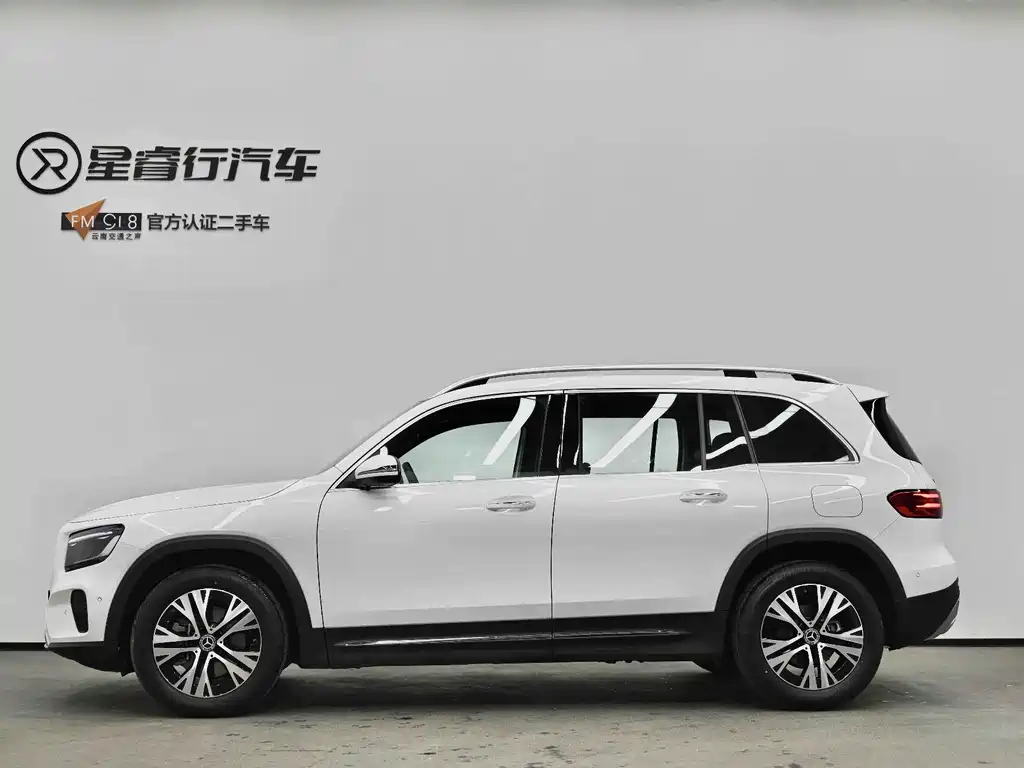 Mercedes-Benz GLB 2024 — фото 20