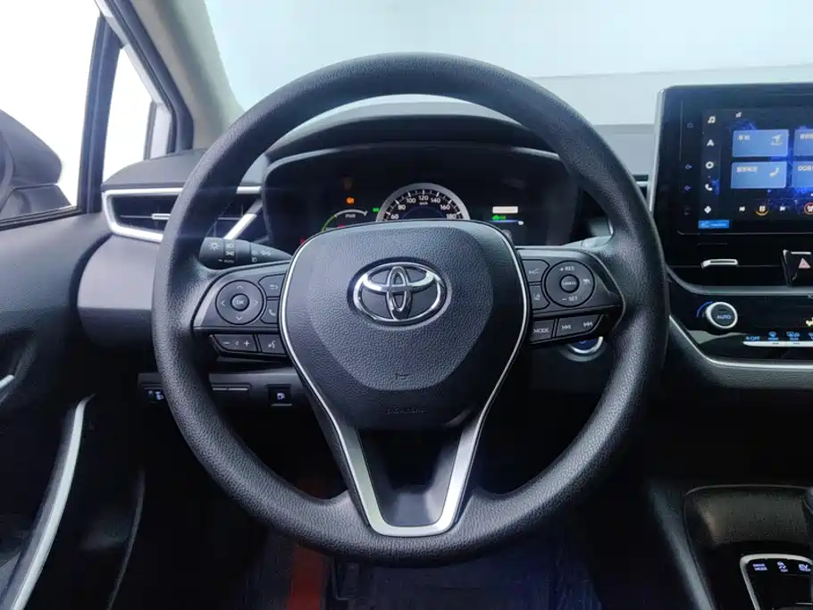 Toyota Corolla 2022 — фото 15