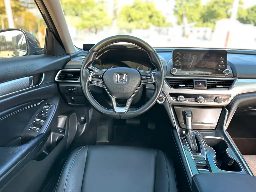 Honda Accord 2021 — фото 23