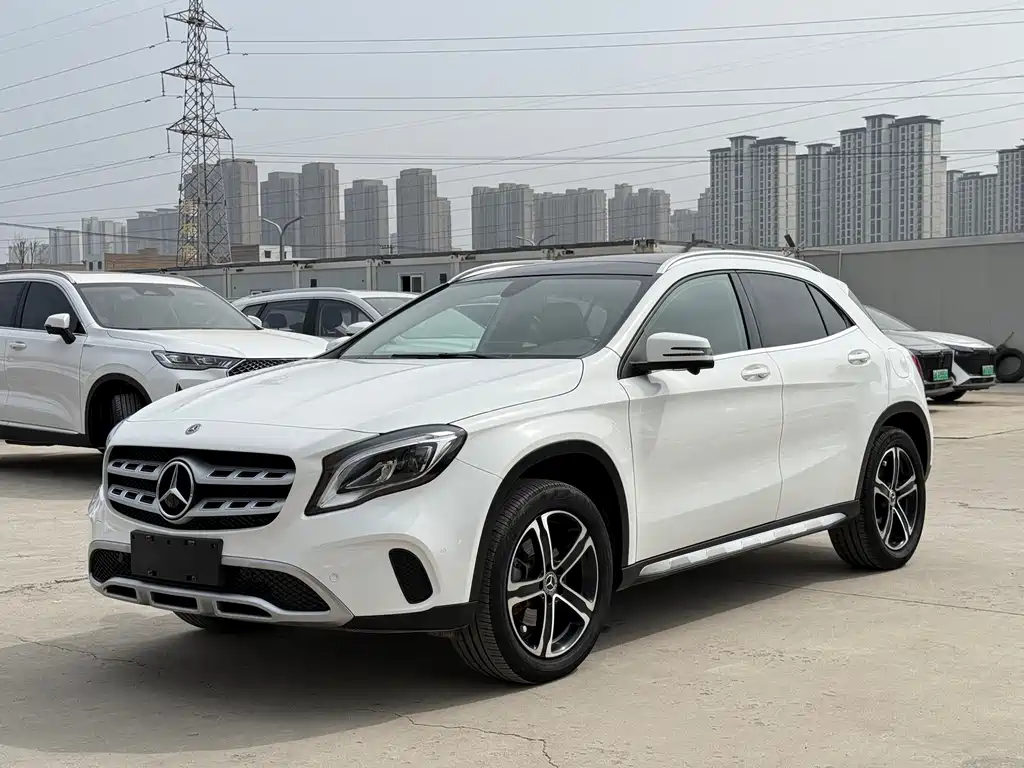 Mercedes-Benz GLA 2018 — фото 1
