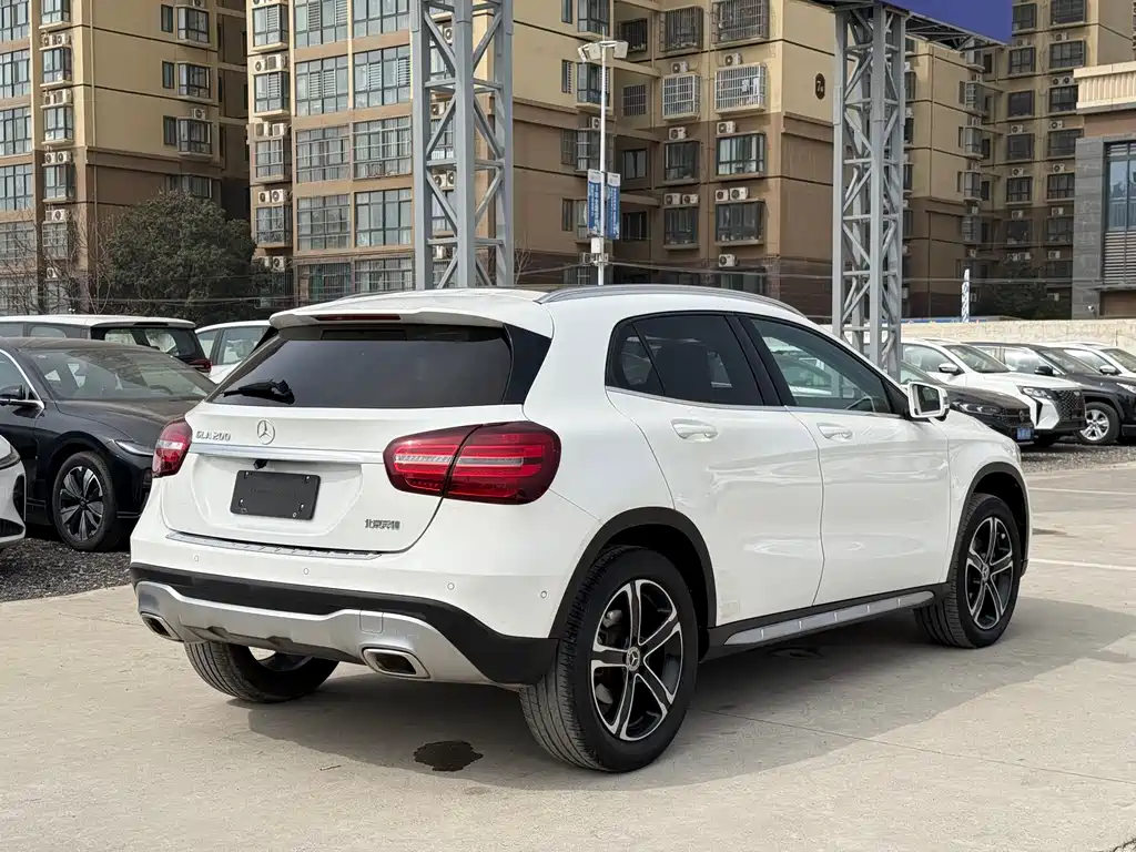 Mercedes-Benz GLA 2018 — фото 4