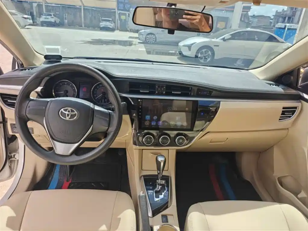 Toyota Corolla 2015