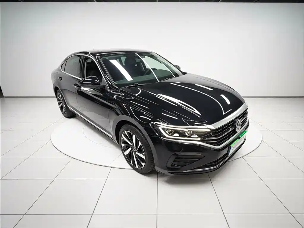 Volkswagen Passat 2023 — фото 4