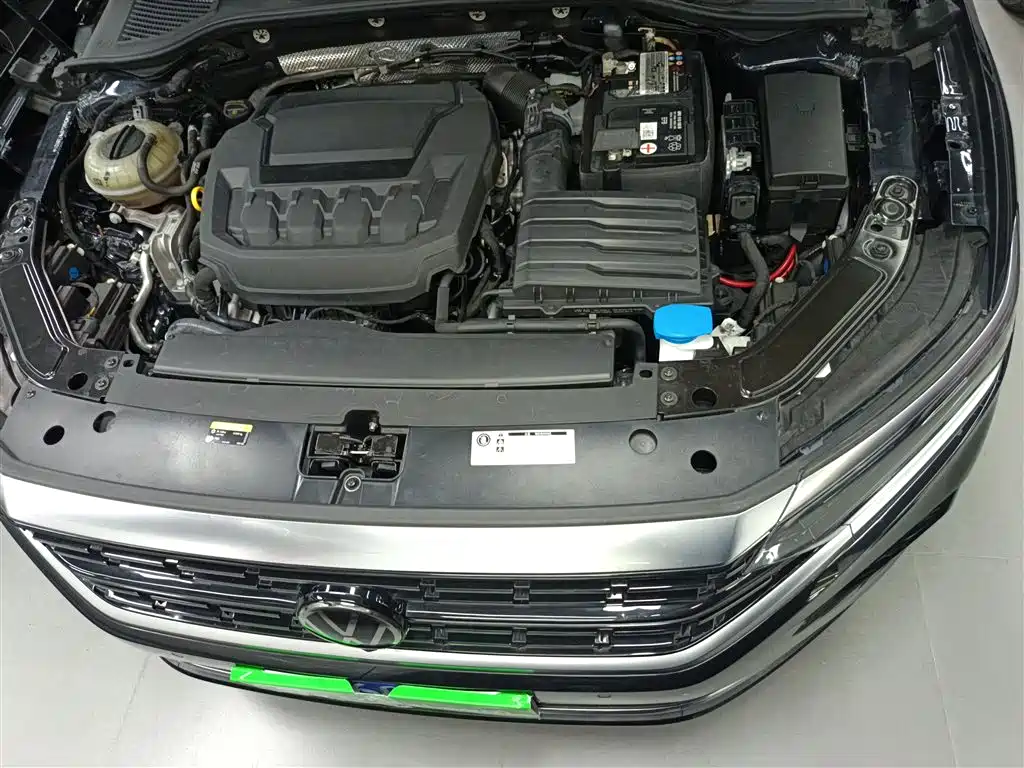 Volkswagen Passat 2023 — фото 20
