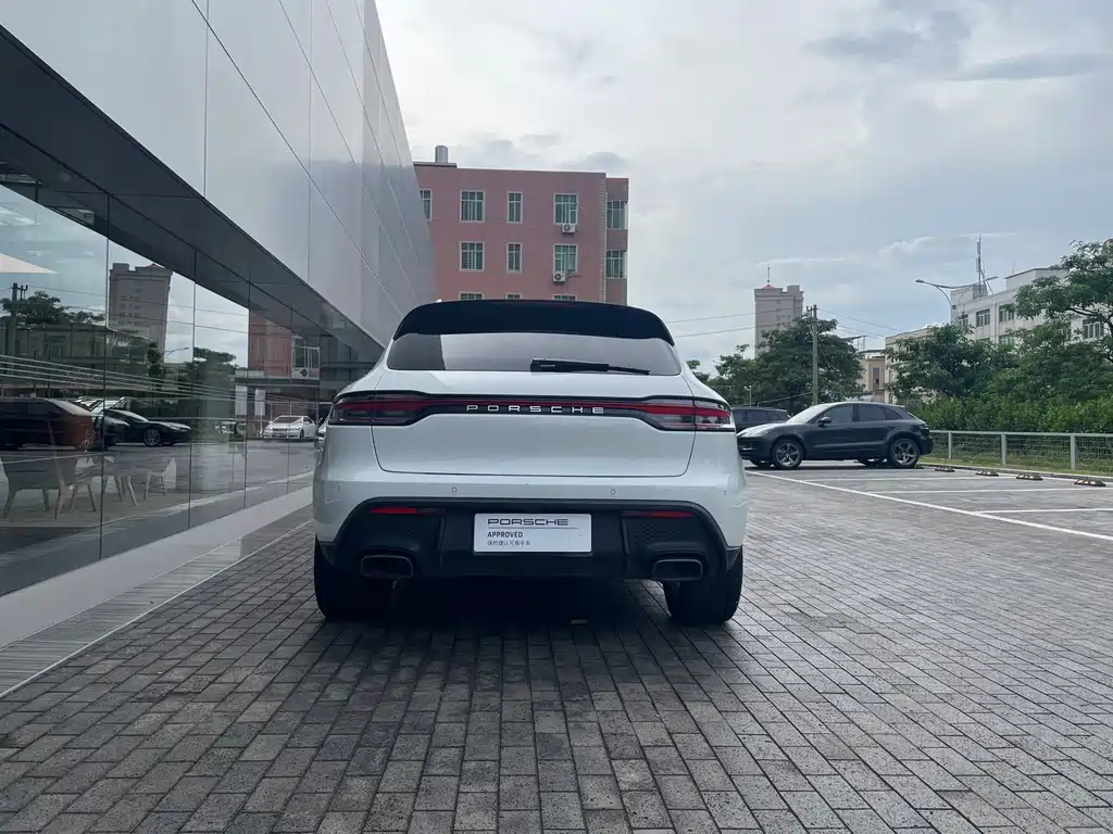 Porsche Macan 2023 — фото 4