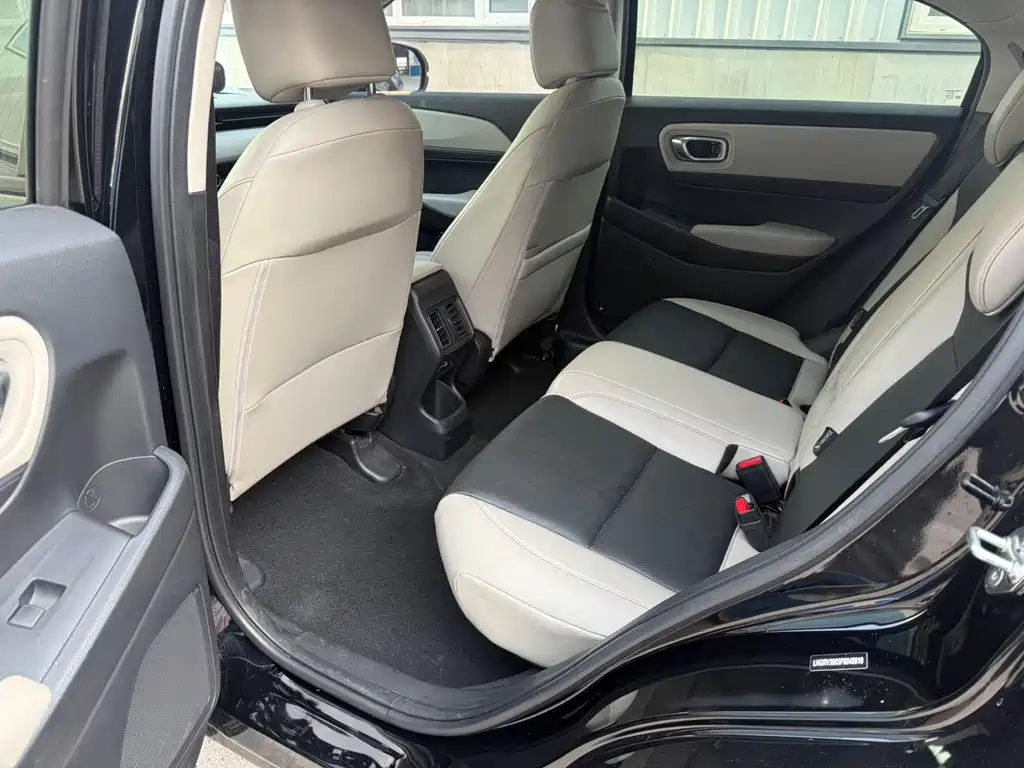 Honda Vezel 2023 — фото 13