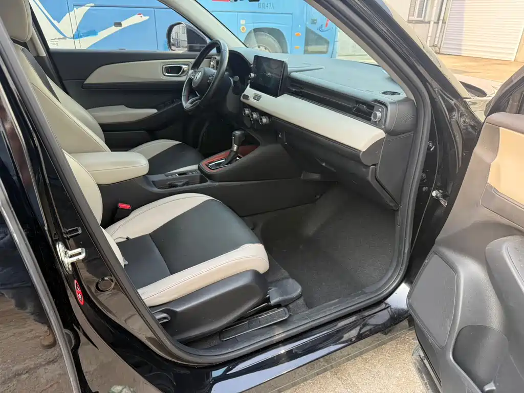 Honda Vezel 2023 — фото 16