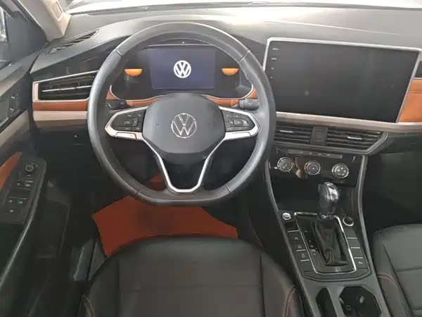 Volkswagen Bora 2024