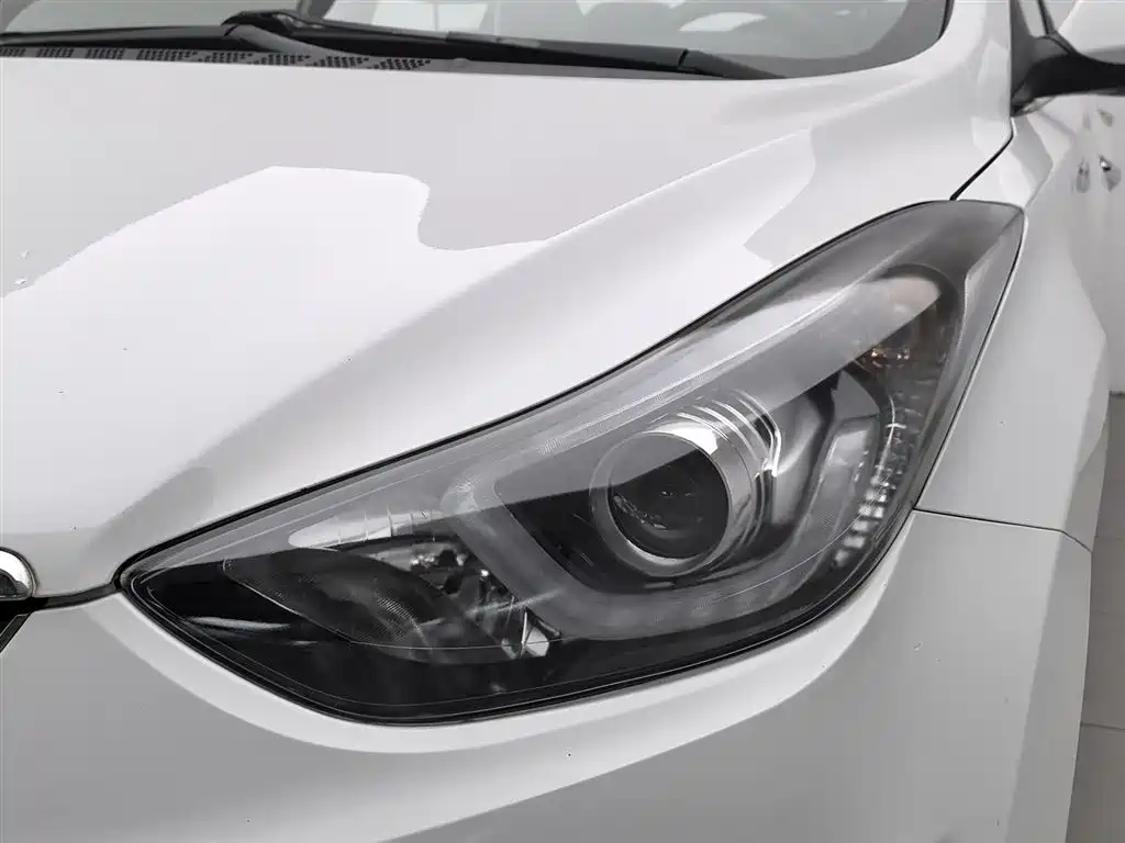 Hyundai Elantra Langdong 2017 — фото 7