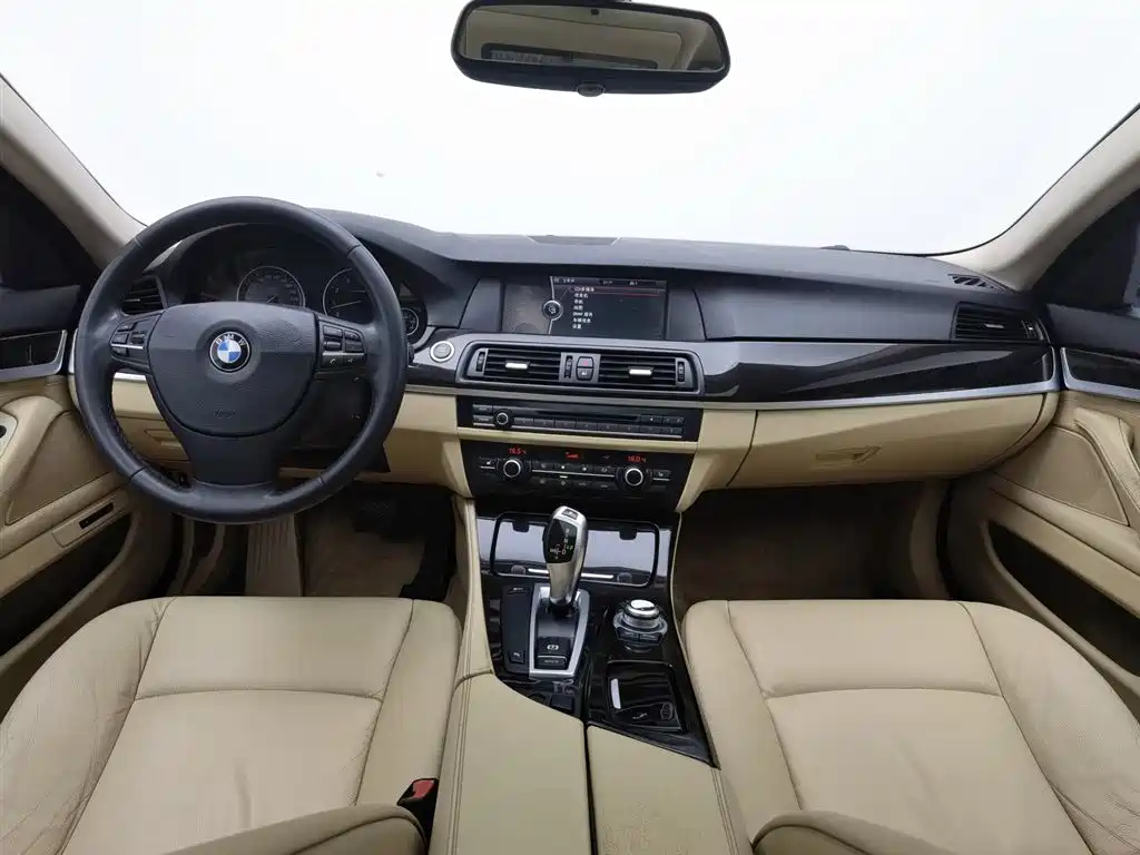 BMW 5 Series 2012