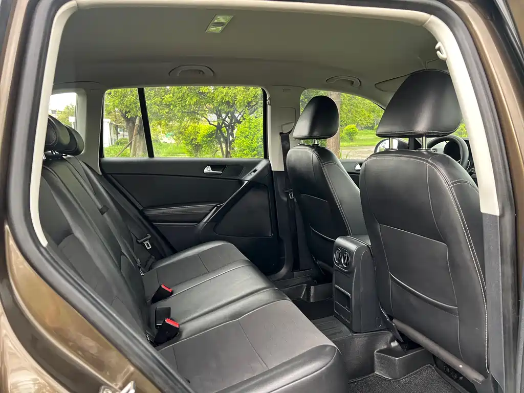 Volkswagen Tiguan 2017 — фото 14