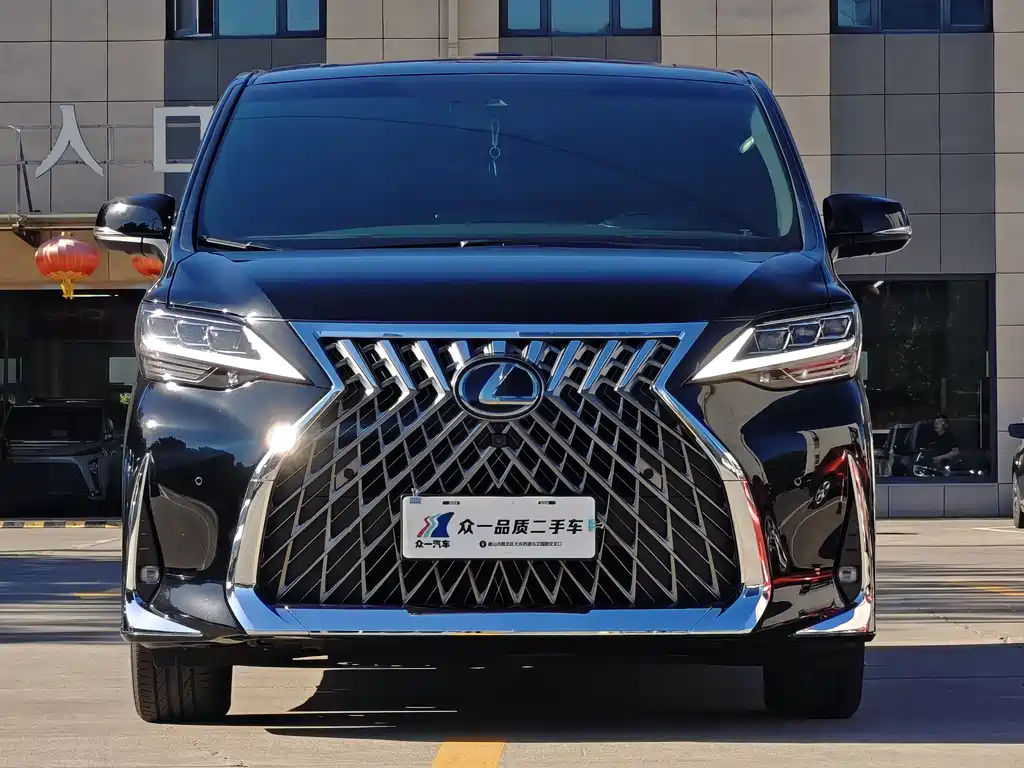 Lexus LM 2021 — фото 2